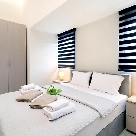 Blue Light Villa Hanioti