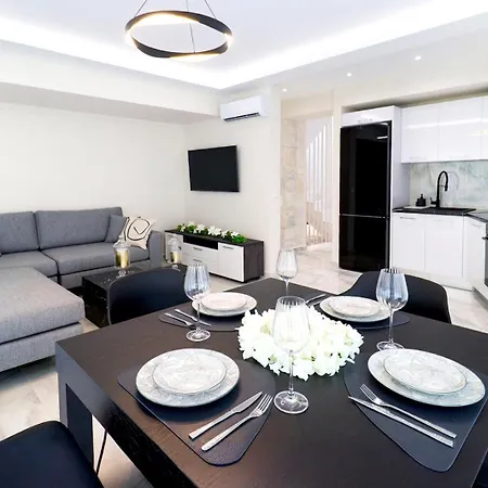 Blue Light فيلة *