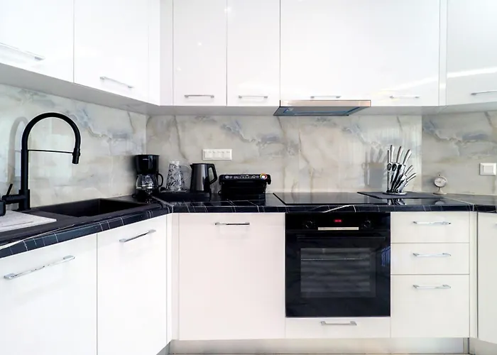 Blue Light فيلة هانيوتي